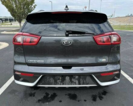 Сірий Кіа Niro, об'ємом двигуна 1.6 л та пробігом 49 тис. км за 12200 $, фото 5 на Automoto.ua