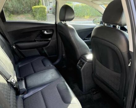Серый Киа Niro, объемом двигателя 1.6 л и пробегом 46 тыс. км за 4600 $, фото 9 на Automoto.ua