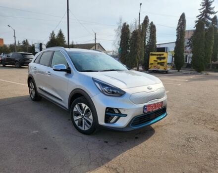 Серый Киа Niro, объемом двигателя 0 л и пробегом 86 тыс. км за 17900 $, фото 3 на Automoto.ua