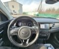 Серый Киа Niro, объемом двигателя 0 л и пробегом 86 тыс. км за 17900 $, фото 7 на Automoto.ua