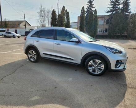 Серый Киа Niro, объемом двигателя 0 л и пробегом 86 тыс. км за 17900 $, фото 2 на Automoto.ua