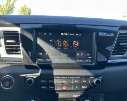 Сірий Кіа Niro, об'ємом двигуна 1.6 л та пробігом 49 тис. км за 12200 $, фото 10 на Automoto.ua