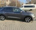 Серый Киа Niro, объемом двигателя 1.6 л и пробегом 100 тыс. км за 17133 $, фото 3 на Automoto.ua