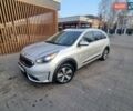 Серый Киа Niro, объемом двигателя 1.59 л и пробегом 156 тыс. км за 17000 $, фото 1 на Automoto.ua