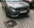 Серый Киа Niro, объемом двигателя 1.58 л и пробегом 136 тыс. км за 14500 $, фото 1 на Automoto.ua