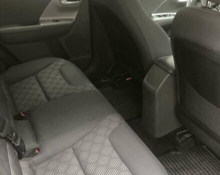 Серый Киа Niro, объемом двигателя 1.58 л и пробегом 136 тыс. км за 14500 $, фото 4 на Automoto.ua