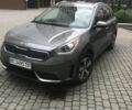 Серый Киа Niro, объемом двигателя 1.58 л и пробегом 136 тыс. км за 14500 $, фото 1 на Automoto.ua