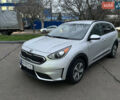 Серый Киа Niro, объемом двигателя 1.58 л и пробегом 175 тыс. км за 14900 $, фото 1 на Automoto.ua