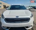 Серый Киа Niro, объемом двигателя 1.58 л и пробегом 118 тыс. км за 2300 $, фото 4 на Automoto.ua