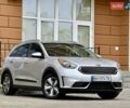Серый Киа Niro, объемом двигателя 1.58 л и пробегом 227 тыс. км за 14600 $, фото 21 на Automoto.ua