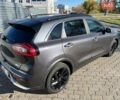 Серый Киа Niro, объемом двигателя 1.58 л и пробегом 288 тыс. км за 14500 $, фото 4 на Automoto.ua