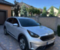 Серый Киа Niro, объемом двигателя 1.58 л и пробегом 122 тыс. км за 15800 $, фото 3 на Automoto.ua