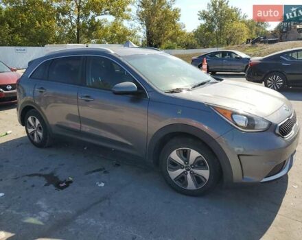 Серый Киа Niro, объемом двигателя 1.58 л и пробегом 170 тыс. км за 2300 $, фото 3 на Automoto.ua
