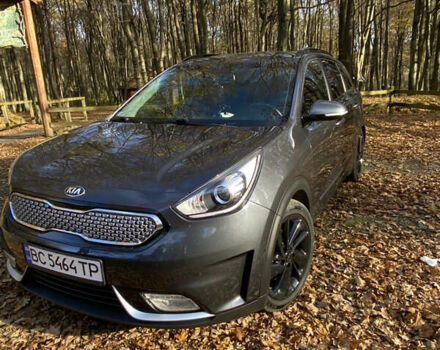 Киа Niro 2017 в Львове на Automoto.ua Серый Киа Niro, объемом двигателя 1.58 л и пробегом 110 тыс. км за 17999 $, фото 7 на Automoto.ua