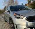 Сірий Кіа Niro, об'ємом двигуна 1.58 л та пробігом 144 тис. км за 16450 $, фото 2 на Automoto.ua