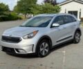 Серый Киа Niro, объемом двигателя 1.6 л и пробегом 89 тыс. км за 4300 $, фото 1 на Automoto.ua