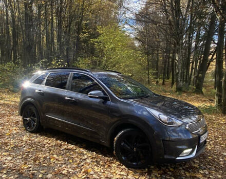 Киа Niro 2017 в Львове на Automoto.ua Серый Киа Niro, объемом двигателя 1.58 л и пробегом 110 тыс. км за 17999 $, фото 9 на Automoto.ua