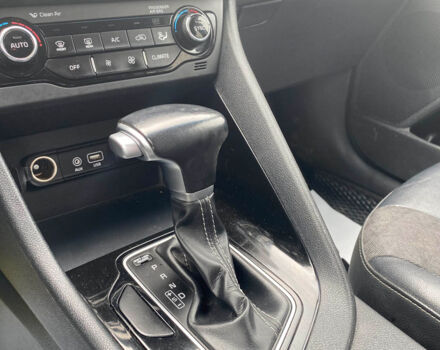 Серый Киа Niro, объемом двигателя 1.6 л и пробегом 148 тыс. км за 18400 $, фото 11 на Automoto.ua