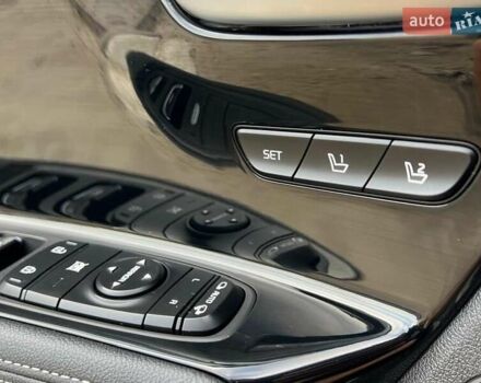 Сірий Кіа Niro, об'ємом двигуна 1.58 л та пробігом 92 тис. км за 17450 $, фото 15 на Automoto.ua