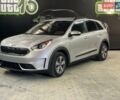 Серый Киа Niro, объемом двигателя 1.58 л и пробегом 176 тыс. км за 17800 $, фото 2 на Automoto.ua