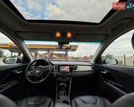 Серый Киа Niro, объемом двигателя 1.6 л и пробегом 144 тыс. км за 17300 $, фото 15 на Automoto.ua