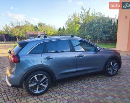 Сірий Кіа Niro, об'ємом двигуна 1.6 л та пробігом 148 тис. км за 14999 $, фото 8 на Automoto.ua
