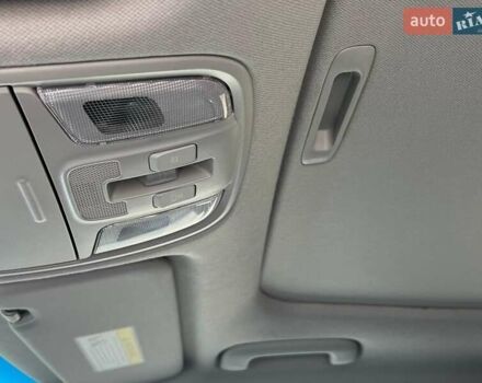 Сірий Кіа Niro, об'ємом двигуна 1.58 л та пробігом 92 тис. км за 17450 $, фото 14 на Automoto.ua