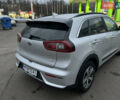 Серый Киа Niro, объемом двигателя 1.58 л и пробегом 175 тыс. км за 14900 $, фото 3 на Automoto.ua