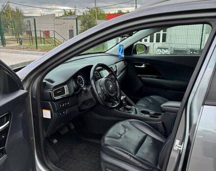 Серый Киа Niro, объемом двигателя 1.6 л и пробегом 144 тыс. км за 17300 $, фото 9 на Automoto.ua