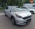 Серый Киа Niro, объемом двигателя 1.58 л и пробегом 100 тыс. км за 15800 $, фото 1 на Automoto.ua