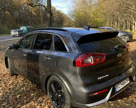 Киа Niro 2017 в Львове на Automoto.ua Серый Киа Niro, объемом двигателя 1.58 л и пробегом 110 тыс. км за 17999 $, фото 13 на Automoto.ua