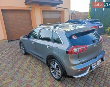 Сірий Кіа Niro, об'ємом двигуна 1.6 л та пробігом 148 тис. км за 14999 $, фото 15 на Automoto.ua