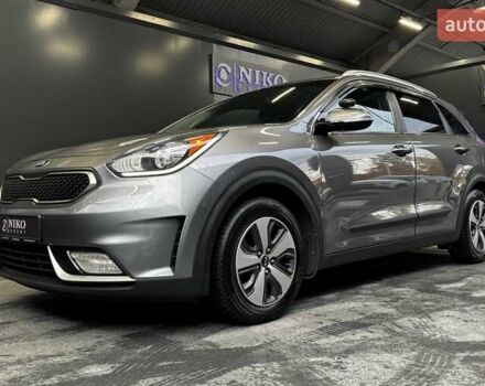 Кіа Niro 2017 у Києві на Automoto.ua Сірий Кіа Niro, об'ємом двигуна 1.6 л та пробігом 213 тис. км за 14000 $, фото 5 на Automoto.ua