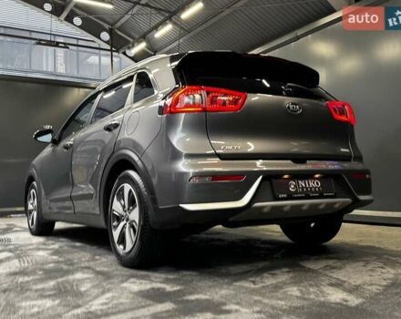 Кіа Niro 2017 у Києві на Automoto.ua Сірий Кіа Niro, об'ємом двигуна 1.6 л та пробігом 213 тис. км за 14000 $, фото 13 на Automoto.ua
