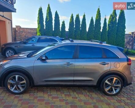 Сірий Кіа Niro, об'ємом двигуна 1.6 л та пробігом 148 тис. км за 14999 $, фото 14 на Automoto.ua