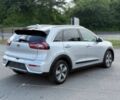 Серый Киа Niro, объемом двигателя 1.6 л и пробегом 89 тыс. км за 4300 $, фото 4 на Automoto.ua