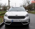 Сірий Кіа Niro, об'ємом двигуна 1.58 л та пробігом 227 тис. км за 14500 $, фото 5 на Automoto.ua
