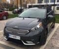 Сірий Кіа Niro, об'ємом двигуна 1.58 л та пробігом 170 тис. км за 17800 $, фото 1 на Automoto.ua