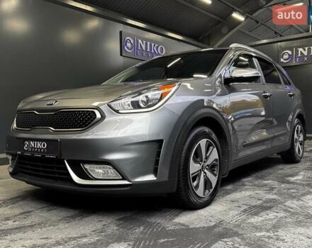 Кіа Niro 2017 у Києві на Automoto.ua Сірий Кіа Niro, об'ємом двигуна 1.6 л та пробігом 213 тис. км за 14000 $, фото 3 на Automoto.ua