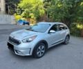 Серый Киа Niro, объемом двигателя 0 л и пробегом 128 тыс. км за 10100 $, фото 1 на Automoto.ua