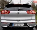 Сірий Кіа Niro, об'ємом двигуна 1.58 л та пробігом 227 тис. км за 14500 $, фото 4 на Automoto.ua