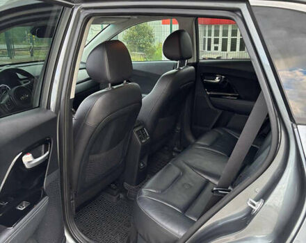 Серый Киа Niro, объемом двигателя 1.6 л и пробегом 144 тыс. км за 17300 $, фото 12 на Automoto.ua
