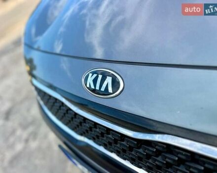 Сірий Кіа Niro, об'ємом двигуна 1.58 л та пробігом 92 тис. км за 17450 $, фото 6 на Automoto.ua