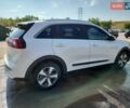 Серый Киа Niro, объемом двигателя 1.58 л и пробегом 118 тыс. км за 2300 $, фото 2 на Automoto.ua