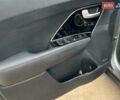 Сірий Кіа Niro, об'ємом двигуна 1.58 л та пробігом 92 тис. км за 17450 $, фото 10 на Automoto.ua