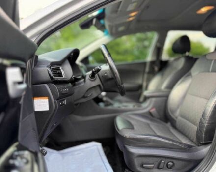 Серый Киа Niro, объемом двигателя 1.6 л и пробегом 89 тыс. км за 4300 $, фото 6 на Automoto.ua