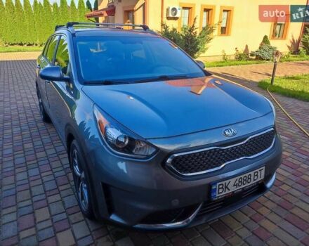 Сірий Кіа Niro, об'ємом двигуна 1.6 л та пробігом 148 тис. км за 14999 $, фото 2 на Automoto.ua