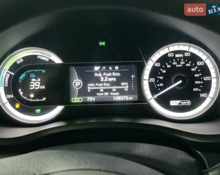 Серый Киа Niro, объемом двигателя 1.58 л и пробегом 176 тыс. км за 17800 $, фото 10 на Automoto.ua