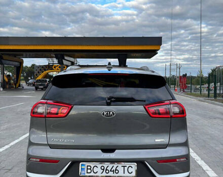 Серый Киа Niro, объемом двигателя 1.6 л и пробегом 144 тыс. км за 17300 $, фото 10 на Automoto.ua