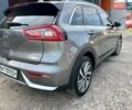 Сірий Кіа Niro, об'ємом двигуна 1.58 л та пробігом 92 тис. км за 17450 $, фото 1 на Automoto.ua
